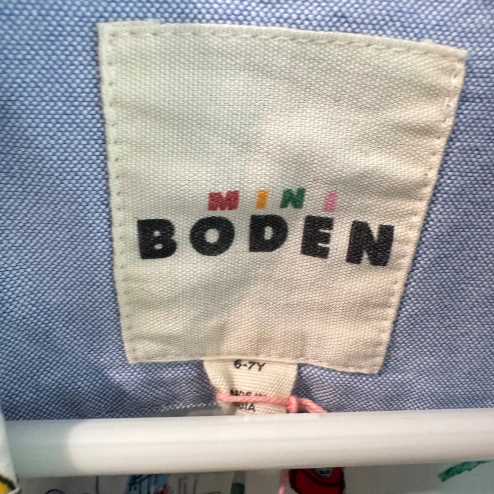 Mini Boden Kids London City Print Button Down Shirt White Multi 6-7Y NWT - Picture 3 of 10